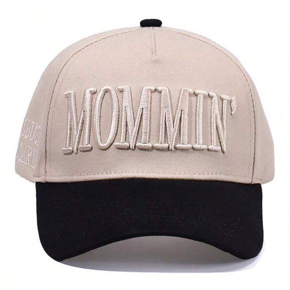 Accessories - Beige and Black 'Mommin'' Cap